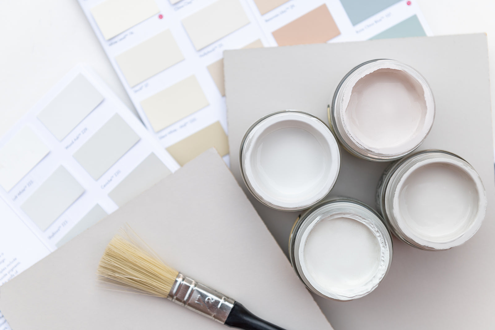 Getting White-Painted Stairs for Your Home