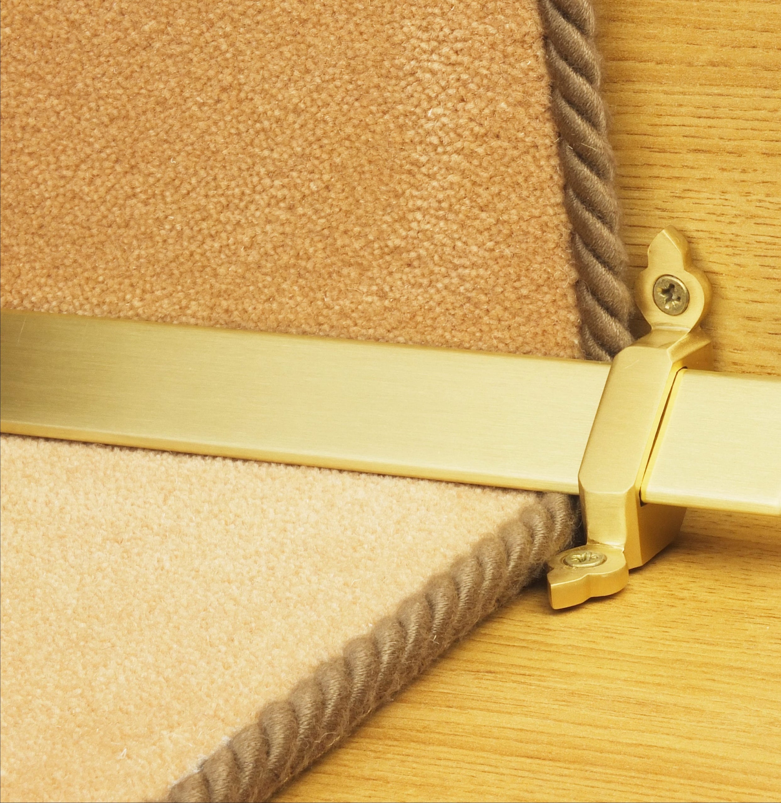 Triangular Rod Brackets in Satin Brass (Pair) | Premium Staircase ...