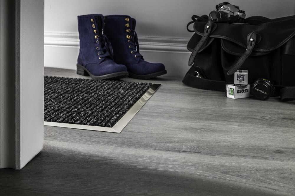 Matwell Pattern Premier Floating Matwell in Polished Nickel | Frame for Recessed Mats