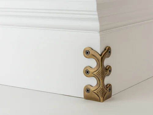 Skirting Skiffers - Antique Brass