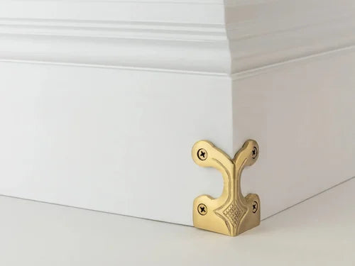 Skirting Skiffers - Satin Brass